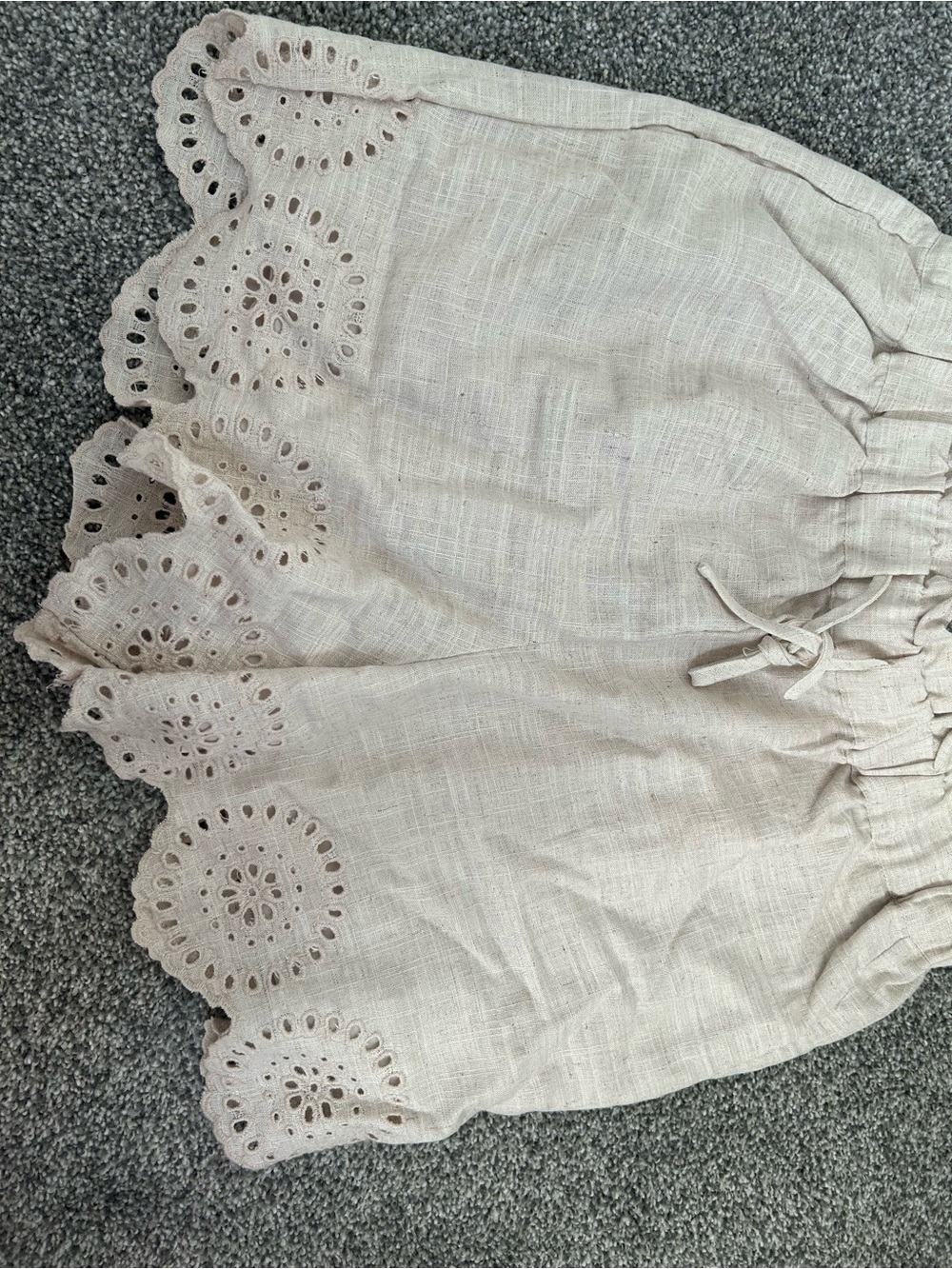 Dex Light Beige Eyelet-Trim High-Waist Shorts - Picture 3 of 5